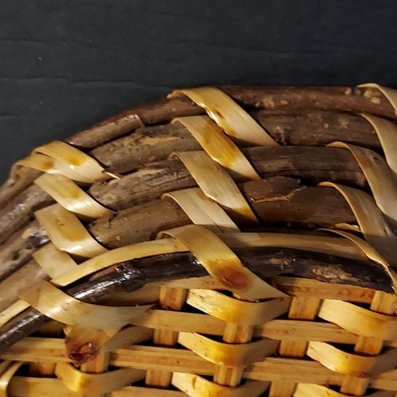 Handmade Wicker Platter,Great for bake goods.2 1/3Hx12 1/4Lx9.5inW. Brown,Tan - Picture 13 of 16